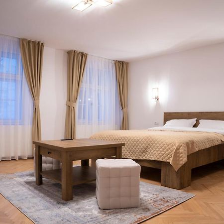 Coban Residence - A4 - Rustic Apartment Braşov Buitenkant foto