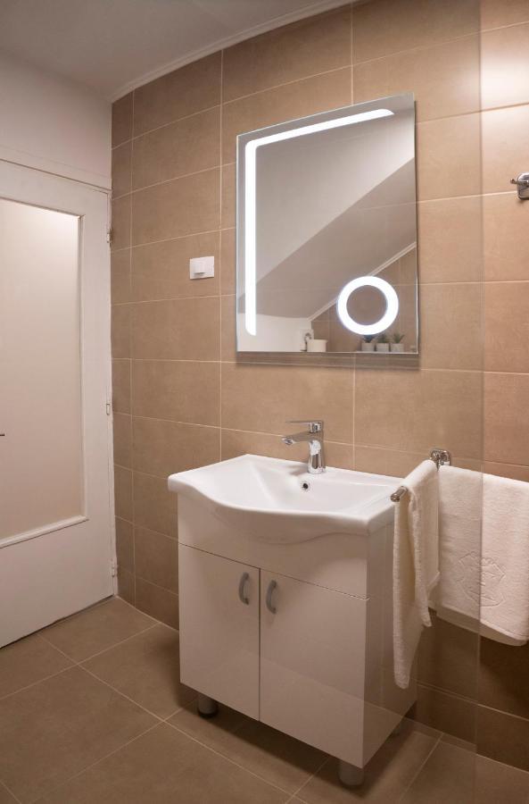 Coban Residence - A4 - Rustic Apartment Braşov Buitenkant foto