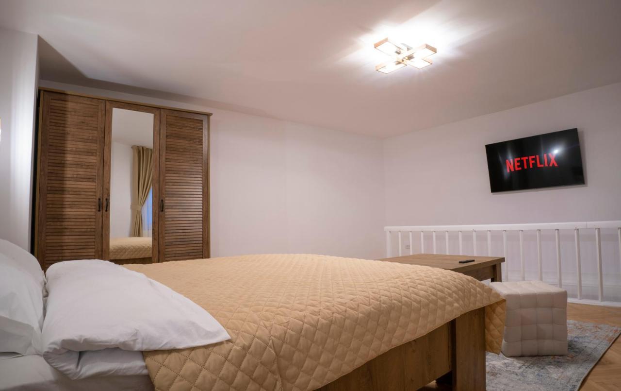 Coban Residence - A4 - Rustic Apartment Braşov Buitenkant foto